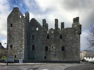 Picture of MacLellan's castle at Kirkcudbright harbour