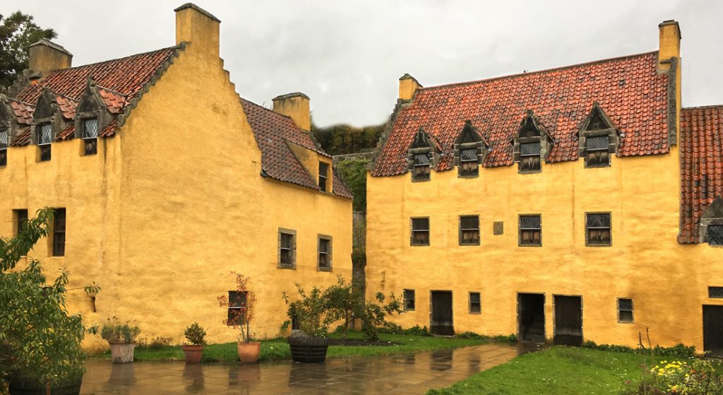 External view of Culross Palace, Culross