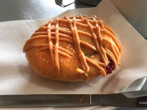 A doughnut at the Hungry Gull Cafe in Uig, Isle of Skye