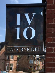 Sign for IV10 in Fortrose