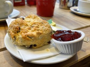 A scone at 4 Coo Wynd