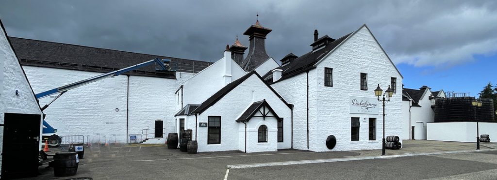 View of Dalwhinnie distillery