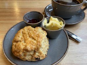 A scone at Aran